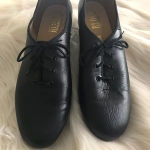 Bloch Women’s lace up tap shoes